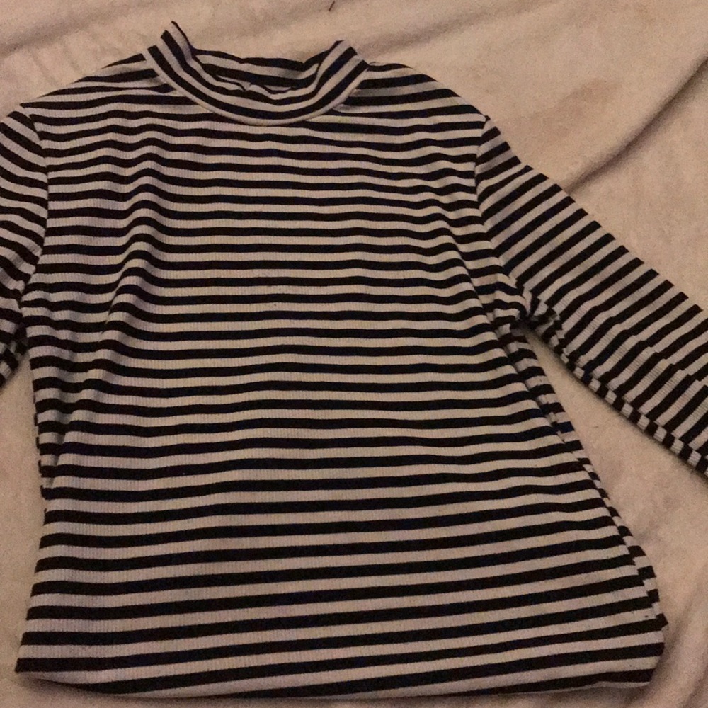 Long sleeved crop top✨